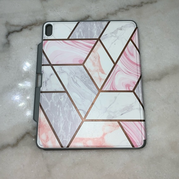 Apple iPad Pro case 12.9” 2018 Version. - Picture 2 of 10